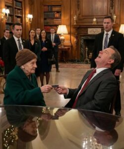 A Quiet Request at the Bank Turned Into a Powerful Lesson No One Expected